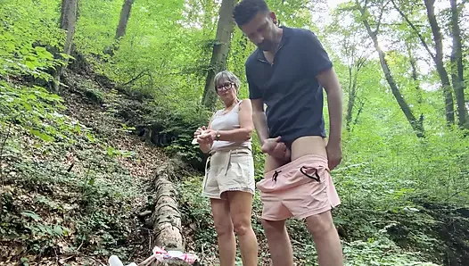 Madam O Bütün Gün Kıskandı