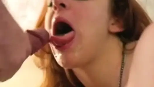 Jenni'nin ağzı meşgul