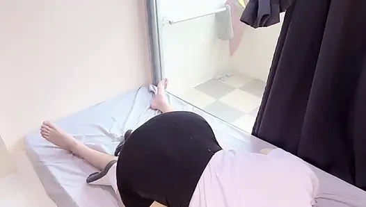 Prezervatifsiz sikişmesine ve içine boşalmasına izin ver