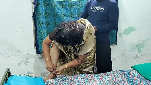 Üvey annemin özel kısımlarını dilimle ovup ateşli ve sert anal seks sırasında boşalıyorum.