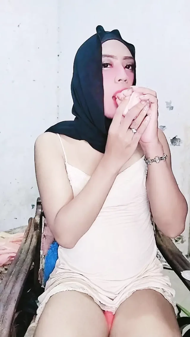 İlk ciddi gırtlağına kadar alma pratiğim