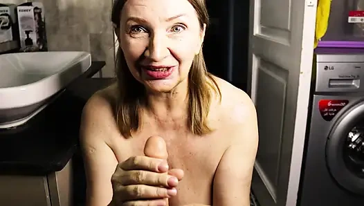 Külotunu koklarken yakalandı. Bakış açısı rol yapma