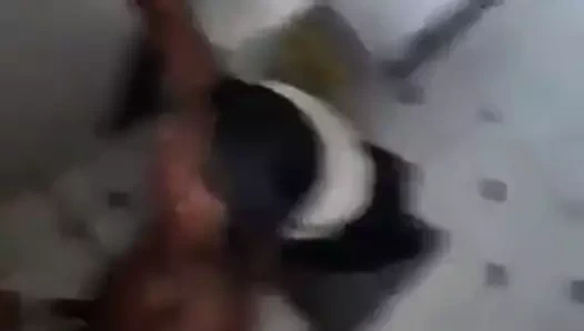 adam alır yakalandı emme shecock içinde the banyo