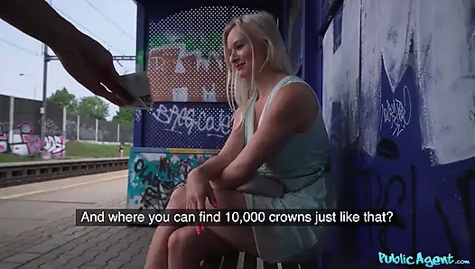 Public Agent - büyük memeli sarışın Lily Joy tren istasyonunun arkasında sikiliyor