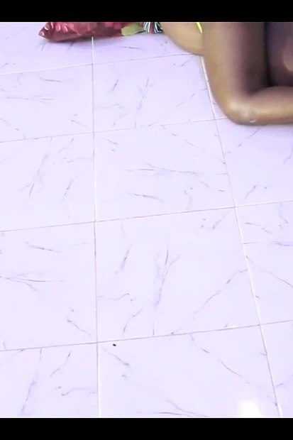 Бойфренда соблазнила моя большая смуглая задница