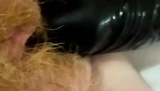 Kıllı redhead eş sikikleri kendini ile 3 dev dildos kremsi kedi