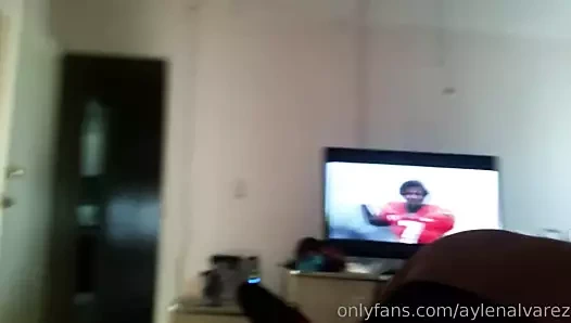 Slutty aylen emme siyah horoz