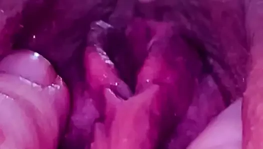 Watch my cute pussy piss (no audio)