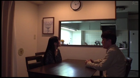 Rina Takase - uzun siyah saçlı büyük memeli evli kadın adını bilmediği başka birini sikmek istiyor 2