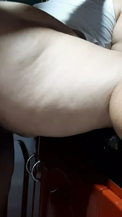 Milf BBW üvey oğluyla azıyor | Klip 2