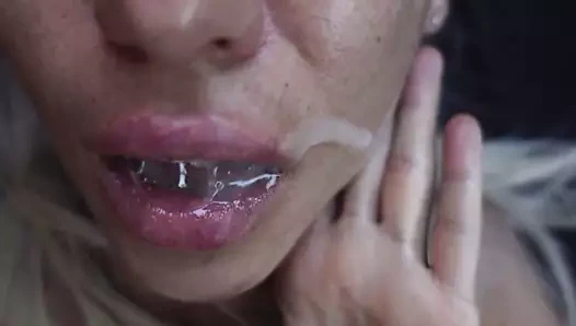 18 yaşında bir kızla arabada anal