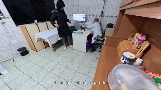 Aslında doktor o kadar iyi değildi.