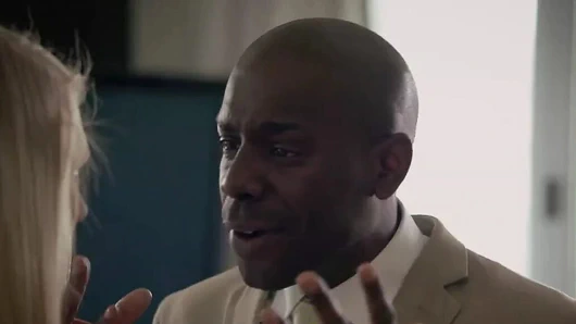 Karartılmış - sarışın genç lily rader için ilk ırklararası