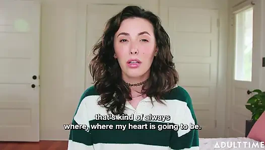 Casey Calvert bir hayranının değerli koleksiyonunu parçalıyor! | yıldızı röportajı | Adult Time