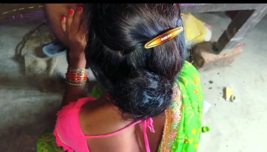 Green Saree wali desi bhabhi ne bhaiya ka kala lund apne chut me dal ke maza liya.dehati village husband wife ki romantic sex