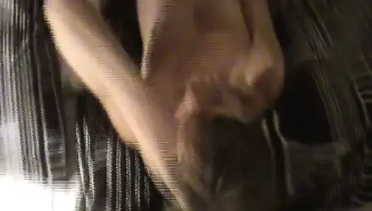 Anni komşu tarafından alınan