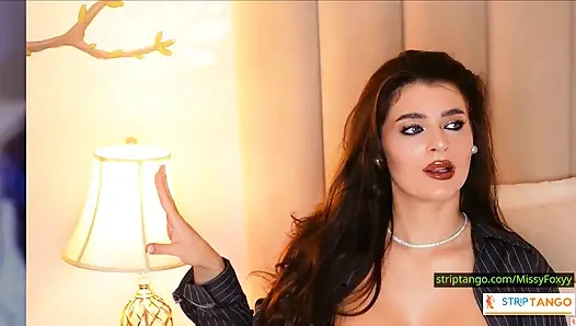 Missyfoxyy yumuşak ve baştan çıkarıcı tutuyor