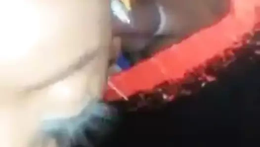 Casada faminta por piroca no gloryhole