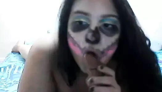 Zencefil paris ile ölümün yüzü oyuncağın tadını çıkarıyor