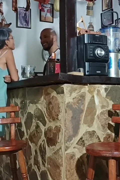 Umarım kardeşin götümü siktiğini öğrenmez.