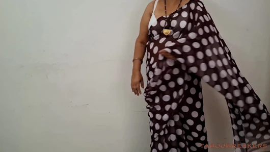 Krishna Basuri Raslila Ben Radha