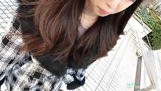Haruka izumi ilk yetişkin videosunda amını parmaklatıyor ve sikiyor