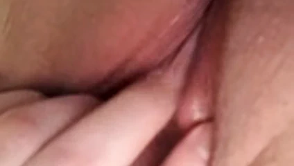 Tombul iyi arkadaşım bana video gönderiyor