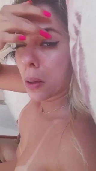 tatilde üç lezbiyenler