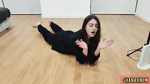 Çılgın vücut ağzına boşalmaya dönüşüyor çiş