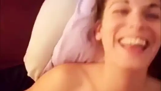 güzel kız al cum whit gülümseme