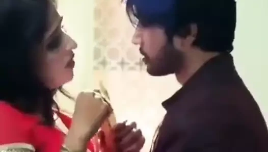 Bhabhi becerdin tarafından devar