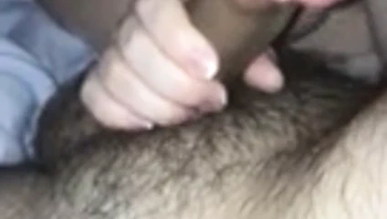 İşten eve geldiğimde karım beni seksle şaşırttı pt.1