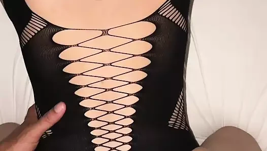 Seksi Asyalı kız arkadaşımı iç çamaşırlı sikiyorum