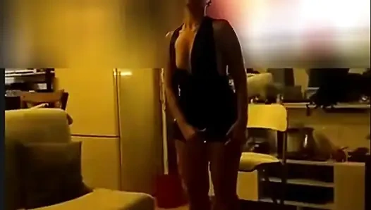 Girne'de bir gece seksi evli kadın azdırıyor