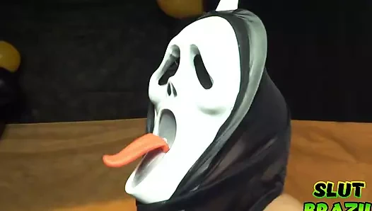 Ateşli büyük göt amına büyük yarak alıyor