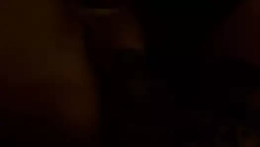 Karım beni bir yabancının yarrakını emerken filme aldı