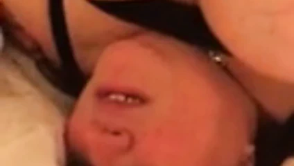 Büyük zenci yarağı sürtük