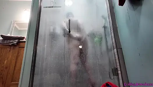 Seksi iri güzel kadın Amanda duşta azdırıyor