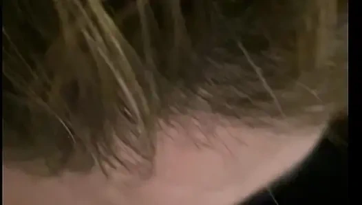 Шлюшка жена в настоящем любительском видео