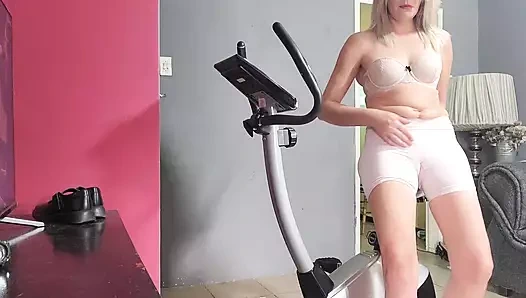 Benim gf her zaman egzersiz bisikleti üzerinde azgın olur