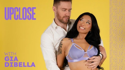 Yakın - doğal güzellik gia dibella asılı delikanlıdan ayak masajından sonra ıslak amını parçalıyor