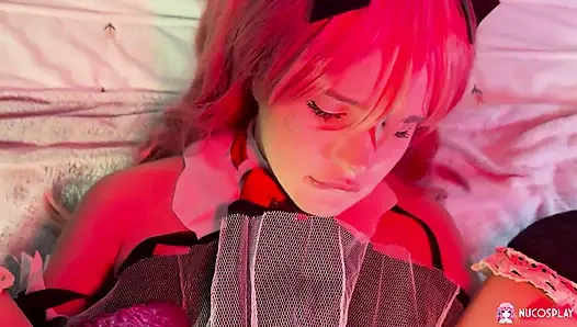 Azgın seksi genç ten aşıkları sert seks yapıyor ve bundan zevk alıyor.