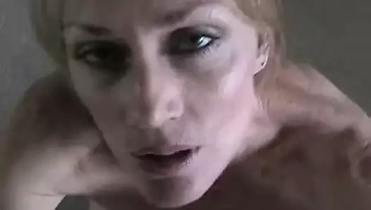 Orta yaşlı seksi kadın melanie bakış açısı oral seks