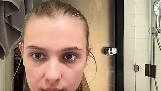 Büyük yarak sikişiyor sıkı anal dölleme