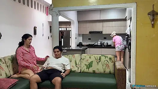 Karımın önünde arkadaşıyla seks yaptım! Fark etmedi bile!