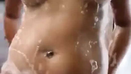 Lbfm seksi çorbalı duş sahnesi