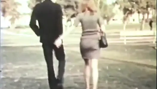 Kıllı yarak kıllı amcık sikişiyor ağzına boşalıyor