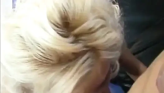 Jessica Rizzo yarak emmeyi seven sürtüklerle iki sahne sunuyor 01