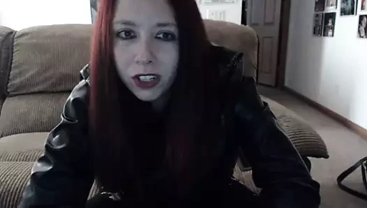 Erkek iç çamaşırını at