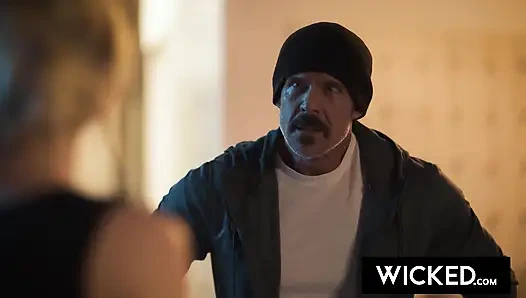 Wicked - ateşli sarışın hatun Lily Labeau aldattıktan sonra sert sikiliyor